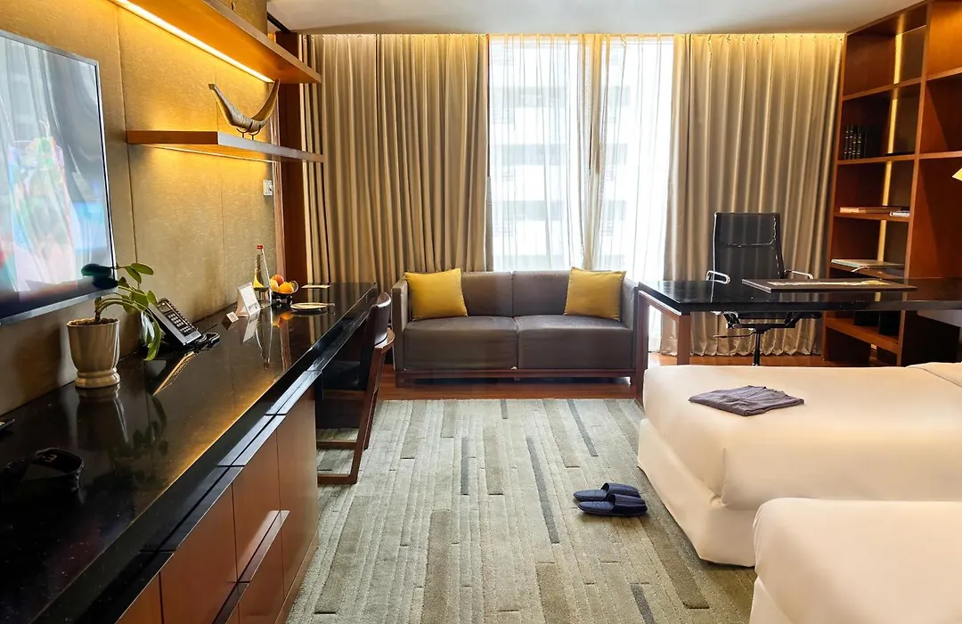 Hansar Bangkok Hotel-1